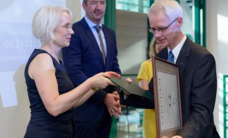 Firma Godna Polecenia. Hörmann Polska sp. z o.o. z certyfikatami Biura Promocji Gospodarczej
