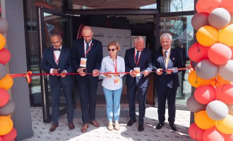 Nowoczesne centrum edukacyjne w Gnieźnie na miarę XXI wieku już otwarte. Projekt wsparła Fundacja VE